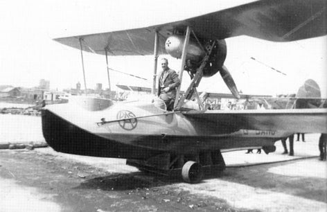 Wheels, skiis & floats: the northern adventures of a pioneer pilot