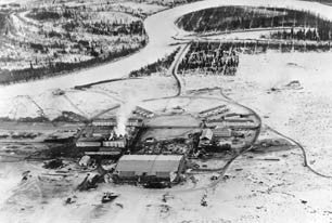 Wings over the Wilderness: they flew the trail of '42