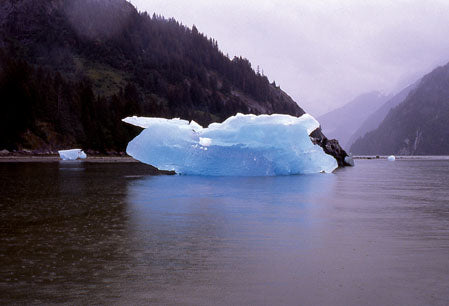 Passage to Alaska: sea kayaking through the inside passage of BC and southeast Alaska